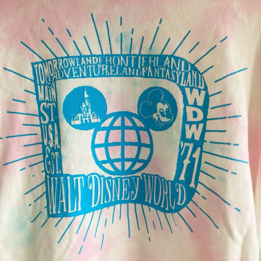 NWOT Walt Disney World Tie Dye Lounge Sweatshirt Pullover Sz Medium - Picture 6 of 8